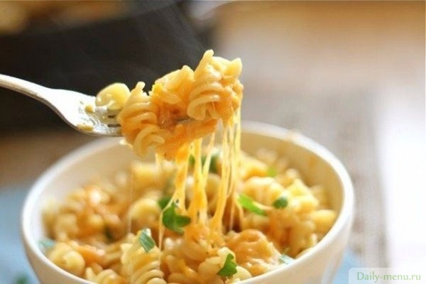 Фото: <a href="https://vkuso.ru/recipe/pasta-so-sladkim-syrno-tykvennym-sousom/">Источник</a>