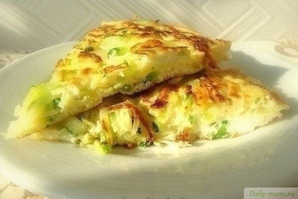 Фото: <a href="https://vkuso.ru/recipe/omlet-s-kabachkami-i-zelenyu-na-zavtrak/">Источник</a>