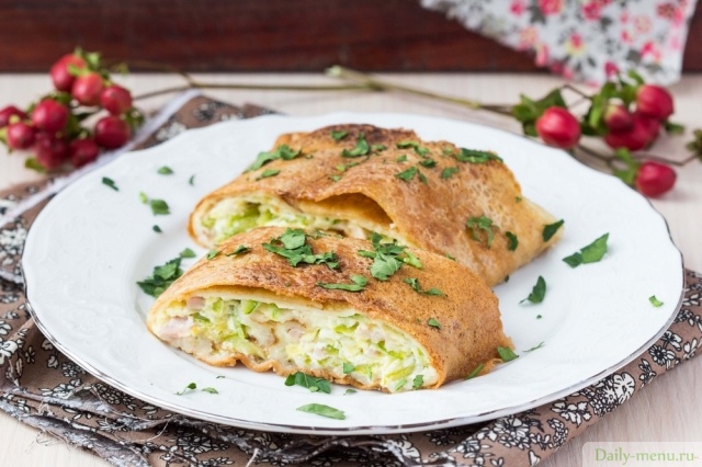 Фото: <a href="https://ru.depositphotos.com/67789619/stock-photo-roll-from-pancakes-with-zucchini.html">Depositphotos.com</a>