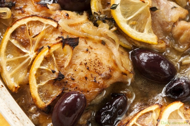Фото: <a href="https://ru.depositphotos.com/13524360/stock-photo-roasted-lemon-chicken.html">Depositphotos.com</a>