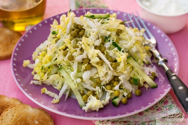 Фото: <a href="https://ru.depositphotos.com/248890952/stock-photo-fresh-salad-of-napa-cabbage.html">Depositphotos.com</a>