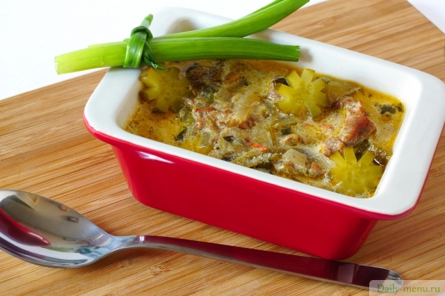 Фото: <a href="https://ru.depositphotos.com/68794577/stock-photo-meat-stew-with-pickles-in.html">Depositphotos.com</a>