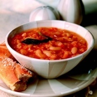 Фасолада – постный греческий суп с фасолью и овощами