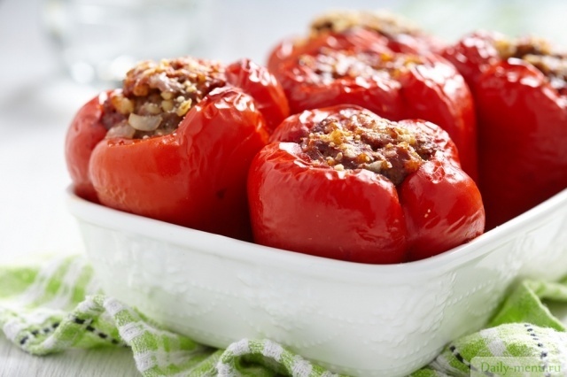 Болгарские перцы, фаршированные мясом и приготовленные в мультиварке Перцы, приготовленные в мультиварке. Фото: Shutterstosk