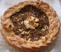SUPRA: Пирог с творогом, яблоками и изюмом
