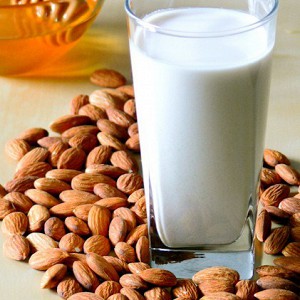 Миндальное молоко Миндальное молоко